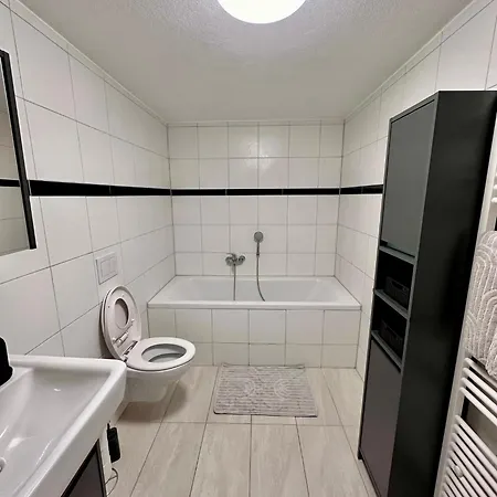 Siyen Three Private Rooms With 24H Check-In Ammerbuch Exterior photo